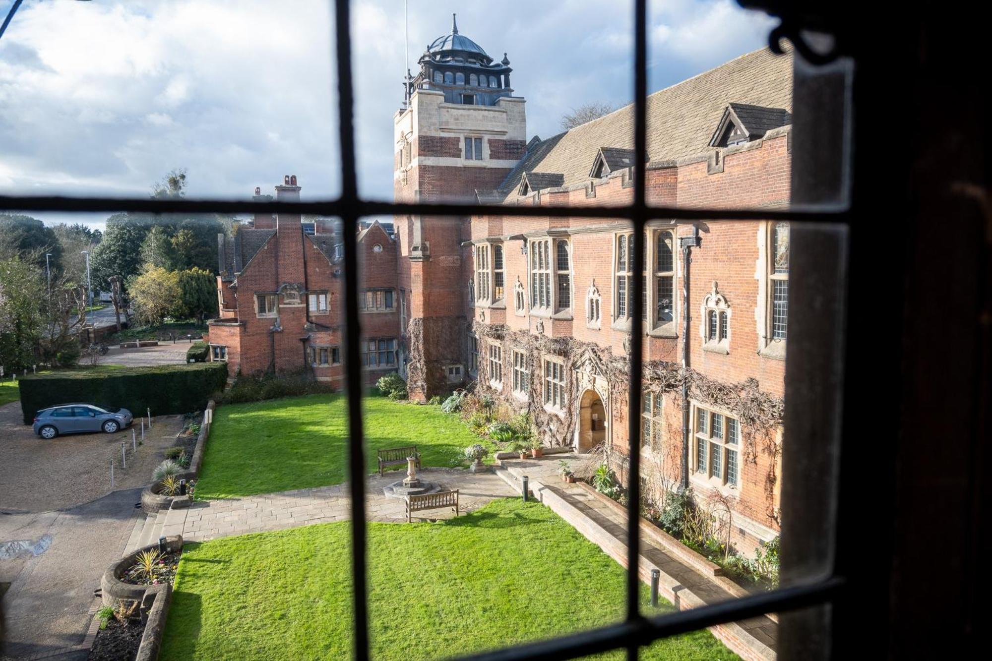 מלון קאמברידג' Westminster College מראה חיצוני תמונה